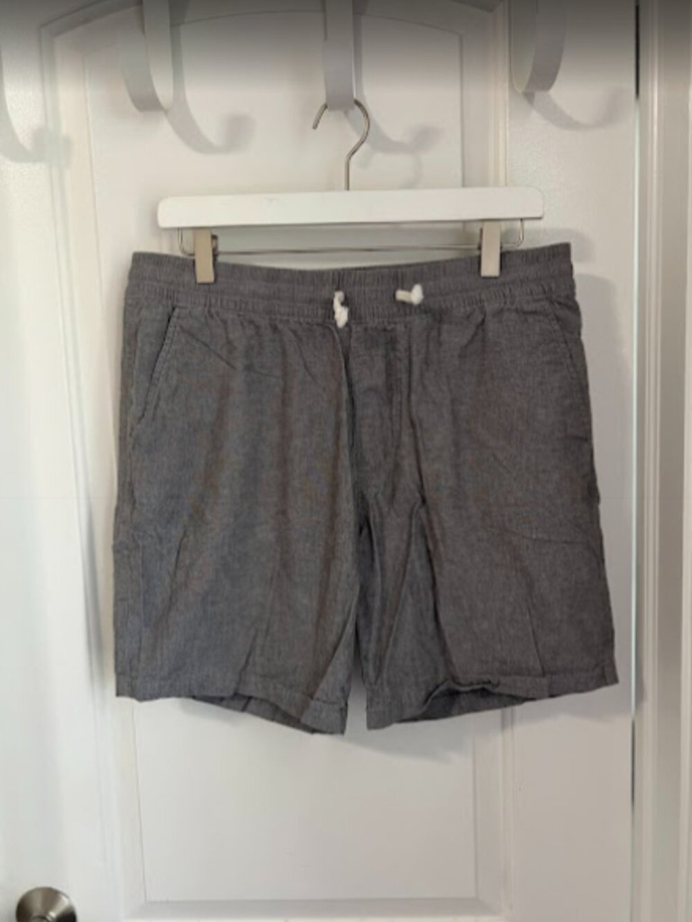 Abercrombie & Fitch Pull on Drawstring Waist Cotton Shorts, Gray - Size Medium